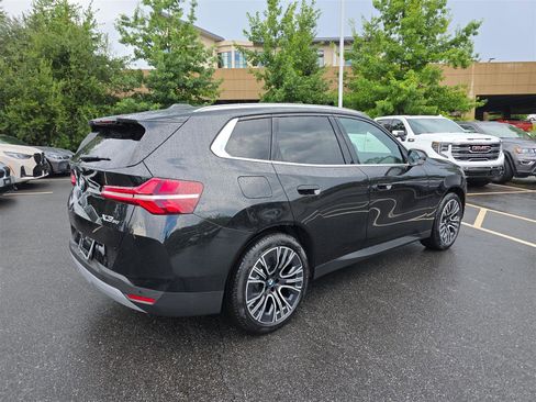 Used 2025 BMW X3 xDrive30i w/ Premium Package image 3