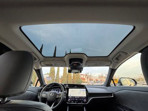 Used 2023 Lexus RZ 450e Premium w/ Technology Package image 16