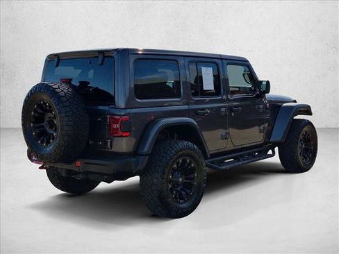 Used 2021 Jeep Wrangler Unlimited Rubicon w/ Dual Top Group AWD/4WD image 5