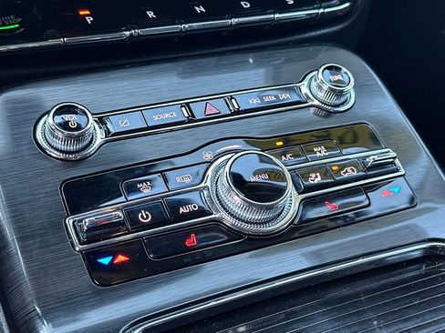 Certified 2021 Lincoln Nautilus FWD image 20