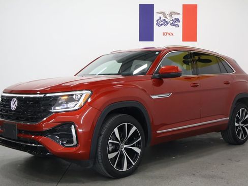 Used 2024 Volkswagen Atlas Cross Sport SEL Premium R-Line image 8