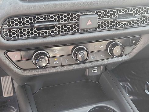 Used 2024 Honda HR-V Sport image 15