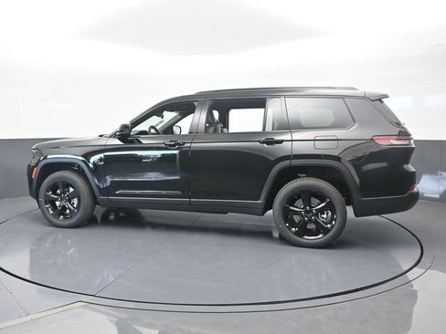 New 2025 Jeep Grand Cherokee L Limited w/ Black Appearance Package image 3