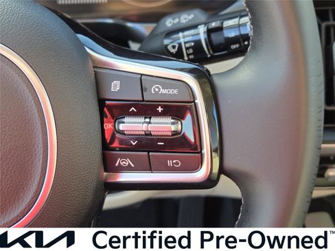 Used 2023 Kia Sorento S image 23