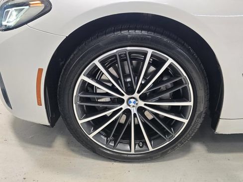 Used 2023 BMW 530i xDrive w/ Premium Package AWD/4WD image 9