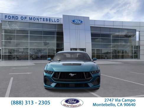 New 2026 Ford Mustang GT w/ GT Performance Package RWD image 8
