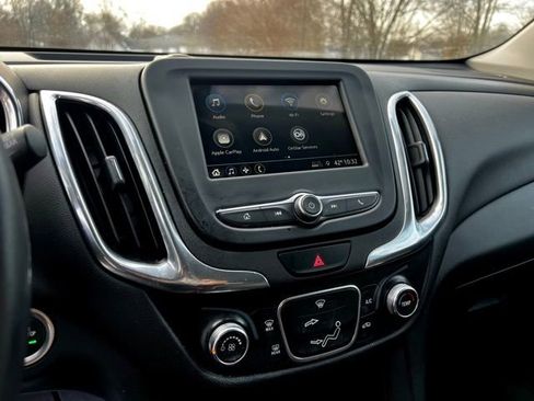 Used 2019 Chevrolet Equinox LT image 36