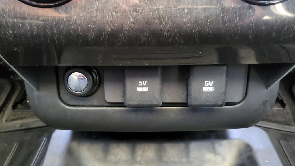 Used 2019 Land Rover Range Rover Sport HSE AWD/4WD image 31
