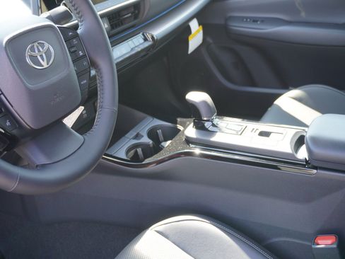 New 2027 Toyota Prius XLE FWD image 21
