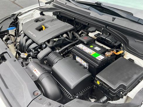 Used 2019 Hyundai Veloster 2.0 FWD image 12