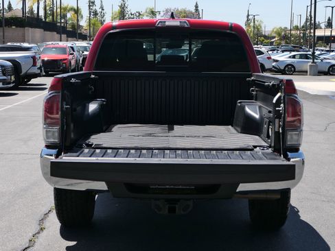 Used 2023 Toyota Tacoma TRD Off-Road RWD image 6