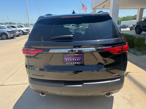 Used 2023 Chevrolet Traverse RS FWD image 6