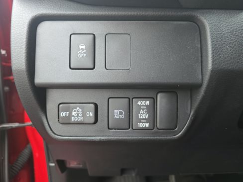 Used 2023 Toyota Tacoma TRD Off-Road AWD/4WD image 25