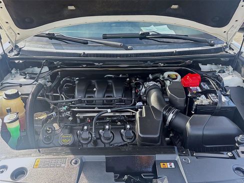 Used 2017 Ford Flex SEL image 33