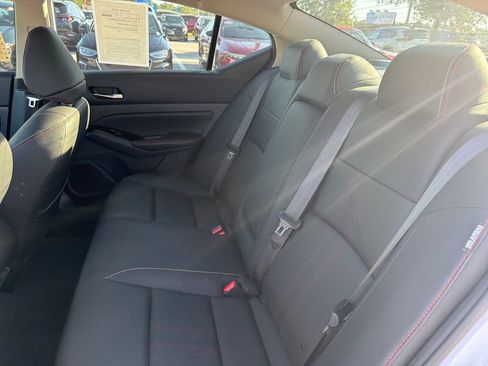 Used 2023 Nissan Altima 2.5 SR w/ SR Premium Package FWD image 27