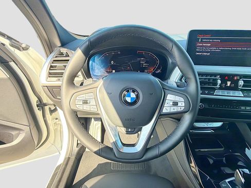 Certified 2025 BMW X4 xDrive30i w/ Premium Package image 40
