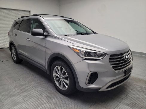Used 2018 Hyundai Santa Fe SE image 13