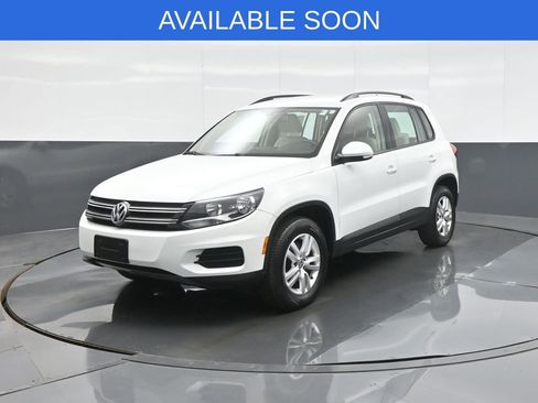 Used 2017 Volkswagen Tiguan S AWD/4WD image 3