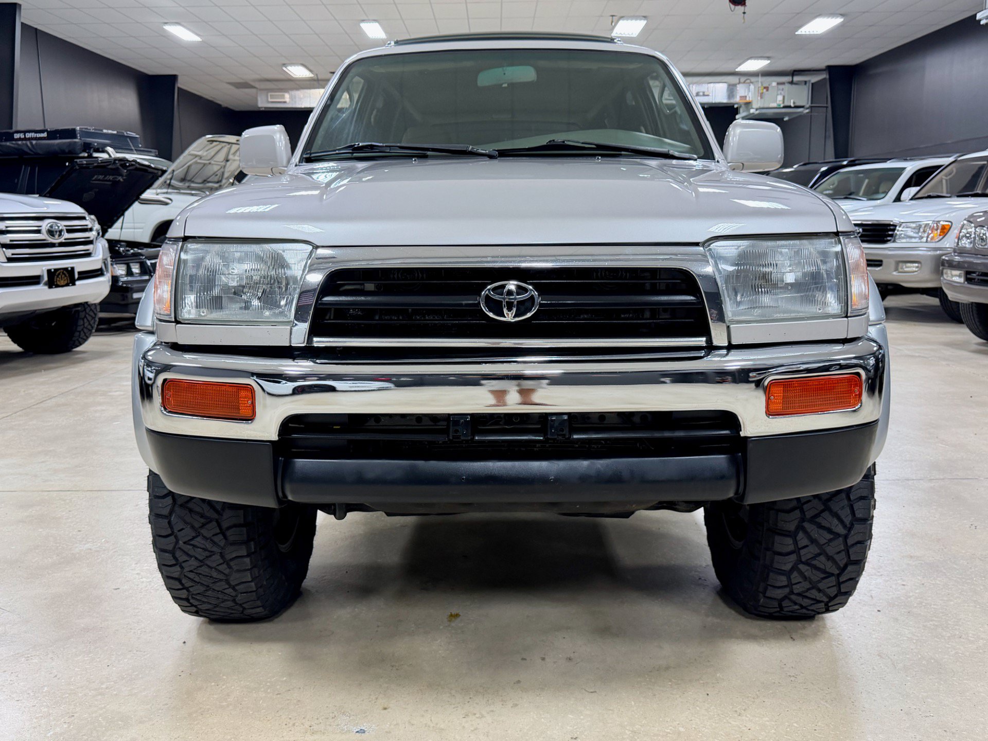 Used 1996 Toyota 4Runner Limited AWD/4WD image 3