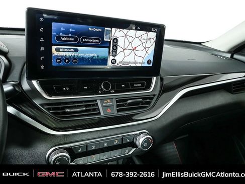 Used 2023 Nissan Altima 2.5 SR w/ SR Premium Package image 13