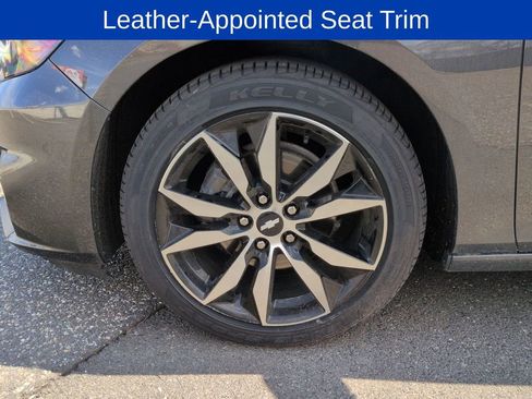 Certified 2018 Chevrolet Malibu LT w/ Leather Package image 28