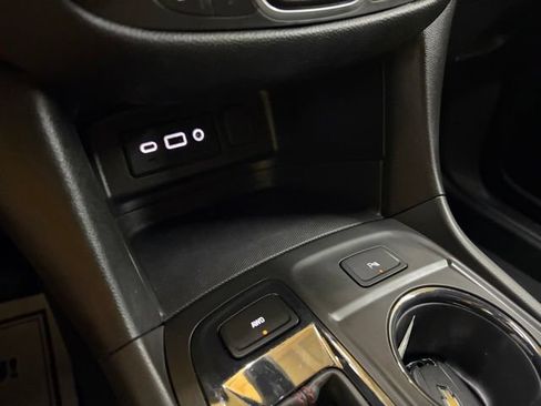 Used 2023 Chevrolet Equinox RS w/ LPO, Floor Liner Package AWD/4WD image 63