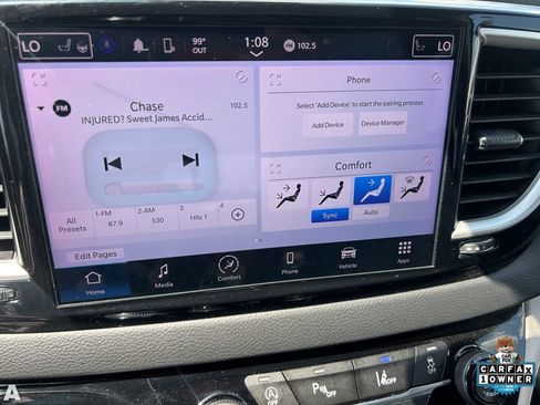 Certified 2024 Chrysler Pacifica Touring-L FWD image 23