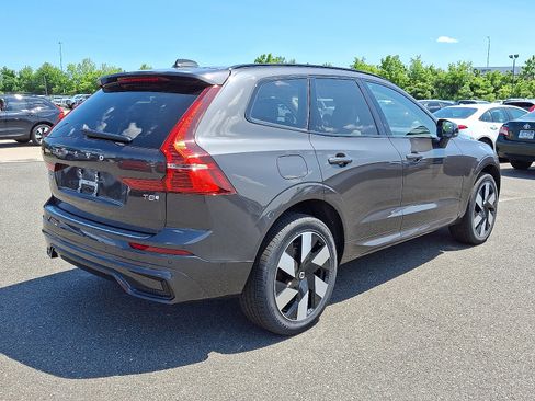 New 2025 Volvo XC60 T8 Plus w/ Protection Package Premier image 6