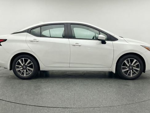 Used 2025 Nissan Versa SV w/ Trunk Package image 11