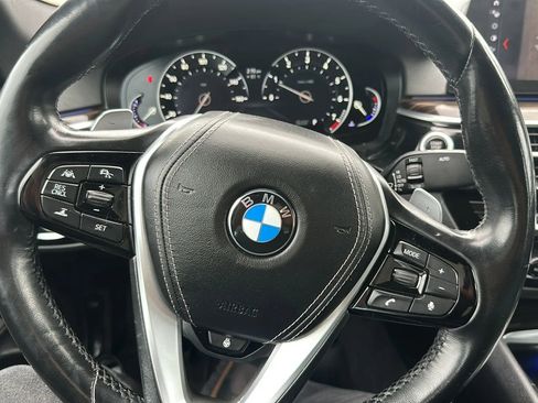 Used 2017 BMW 530i xDrive AWD/4WD image 21