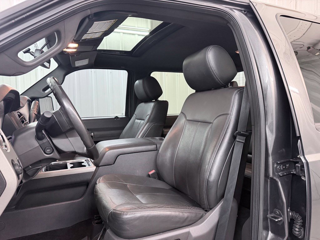 Used 2016 Ford F250 Lariat w/ Lariat Ultimate Package AWD/4WD image 14