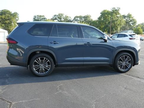 Used 2026 Toyota Grand Highlander AWD Hybrid image 10