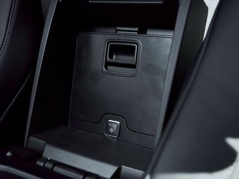 Used 2021 Mercedes-Benz Maybach GLS 600 4MATIC image 47