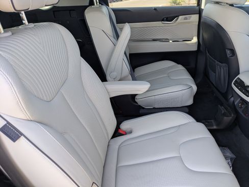 Used 2023 Hyundai Palisade Calligraphy FWD image 14
