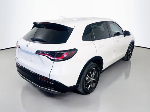 Used 2025 Honda HR-V EX-L image 8