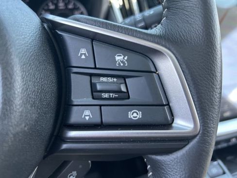 Certified 2025 Subaru Outback Limited AWD/4WD image 17