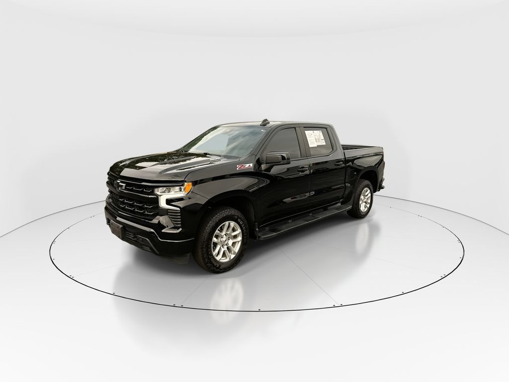 Used 2024 Chevrolet Silverado 1500 RST AWD/4WD image 4