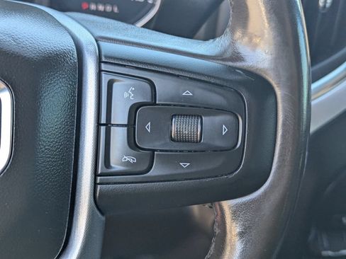 Used 2022 GMC Sierra 1500 SLT w/ SLT Premium Plus Package AWD/4WD image 18