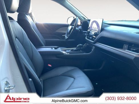 Used 2024 Toyota Grand Highlander FWD image 15