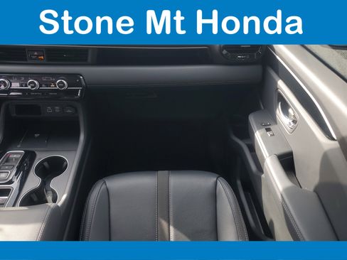 Used 2025 Honda Pilot EX-L image 18