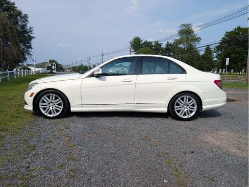 Used 2009 Mercedes-Benz C 300 4MATIC Sedan image 9