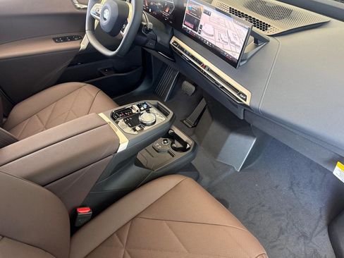Used 2026 BMW iX xDrive45 AWD/4WD image 27