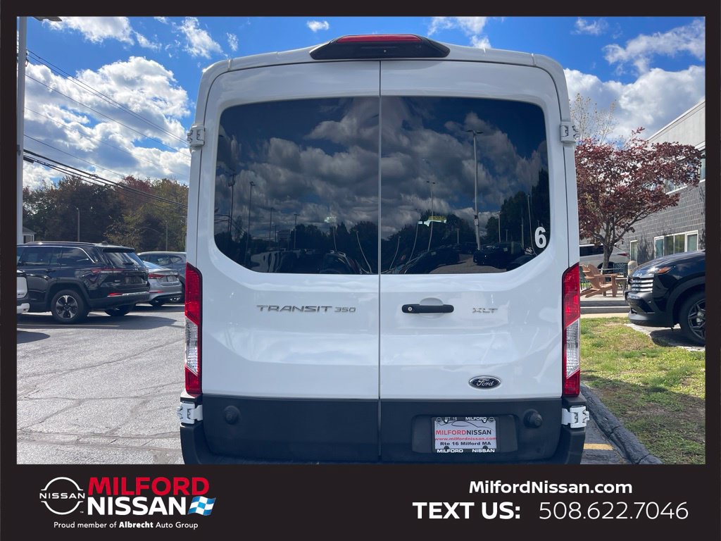 Used 2024 Ford Transit 350 XLT RWD image 4