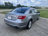 Used 2014 Chrysler 200 Limited image 5