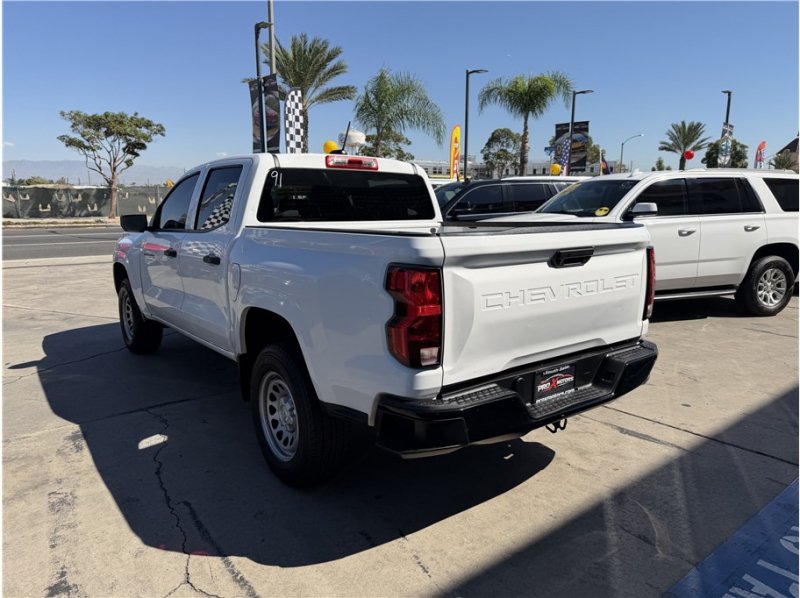 Used 2023 Chevrolet Colorado W/T RWD image 4
