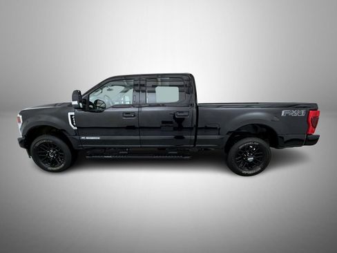Used 2022 Ford F250 XLT w/ Black Appearance Package image 8