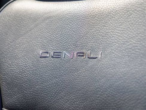 Used 2023 GMC Sierra 1500 Denali AWD/4WD image 11