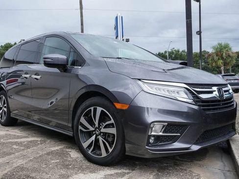 Used 2020 Honda Odyssey Elite image 2