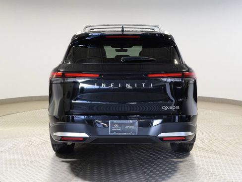 Certified 2026 INFINITI QX60 Luxe w/ Cargo Package AWD/4WD image 9