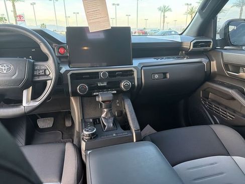 Used 2025 Toyota Tacoma TRD Off-Road image 14